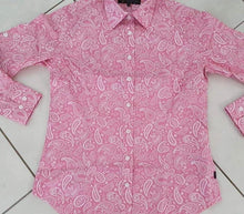 Load image into Gallery viewer, Pink & White F/B Paisley