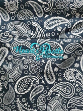 Load image into Gallery viewer, Navy & White F/B Paisley